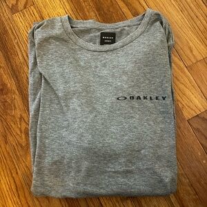 Men’s Oakley short sleeve